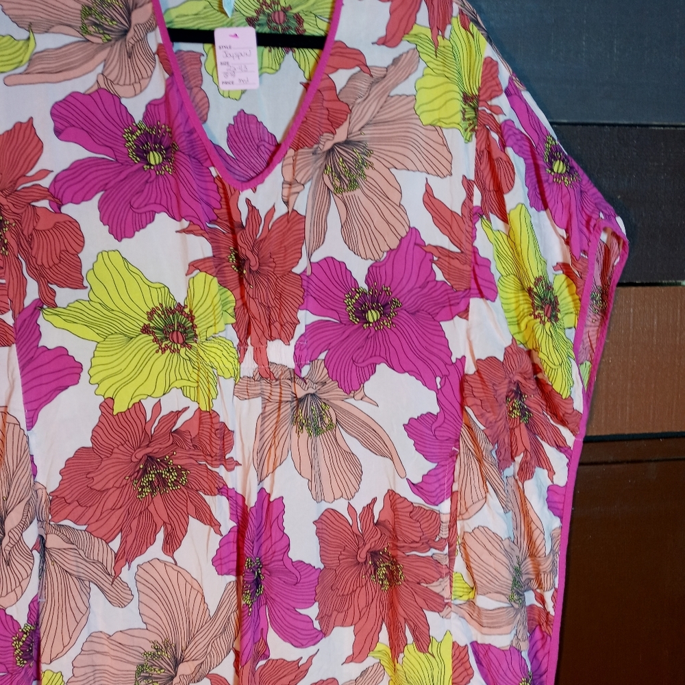 Freebie Gorgeous Joyspun Medium(8-10) Pink Floral Batwing Airy Sexy Nightgown - Picture 4 of 9